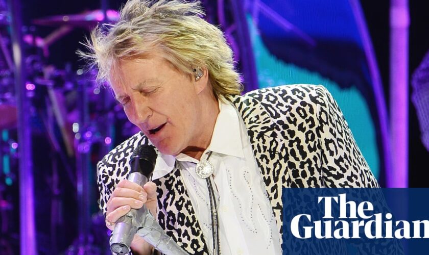 Rod Stewart to play Glastonbury 2025 legends slot: ‘I’m more than able to pleasure and titillate’