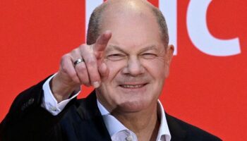 Scholz promete un fondo de 100.000 millones para inversiones en el arranque de campaña