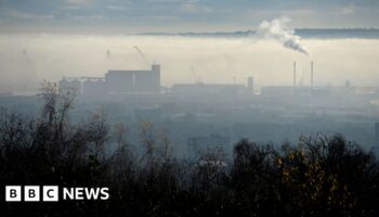 Some early Belfast flights cancelled over fog