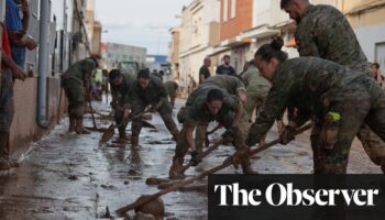 Spain floods: 10,000 troops and police drafted in to deal with disaster