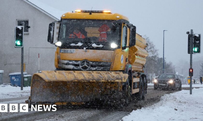 Storm Bert amber snow warning extended in Scotland