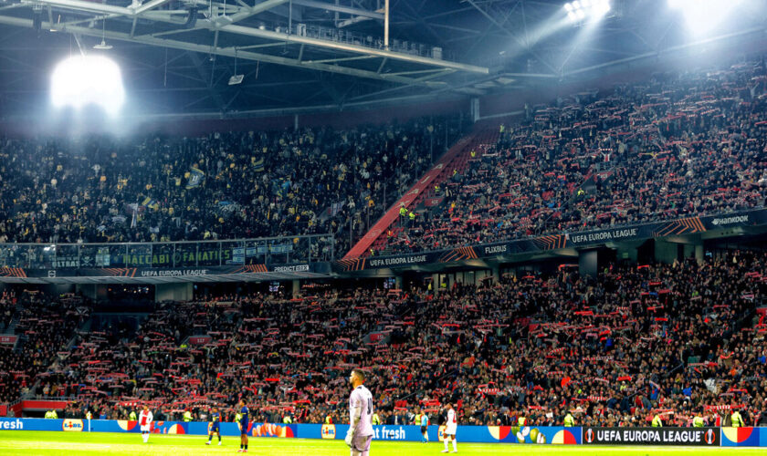 Supporters israéliens agressés à Amsterdam : l’UEFA « condamne » les violences et « rassemblera les preuves disponibles »