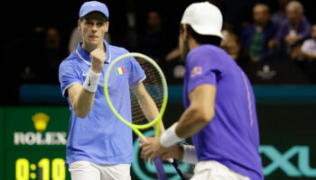 Tennis : Jannik Sinner qualifie l’Italie en demi-finale de Coupe Davis