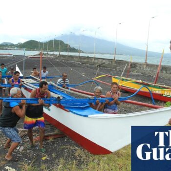 Tens of thousands flee as Super Typhoon Man-yi nears Philippines