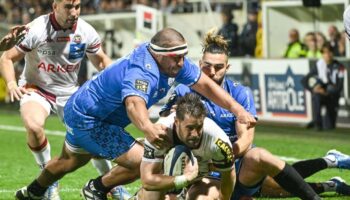 Top 14 : Jalibert blessé, l’UBB revient des enfers et renverse Vannes à la Rabine