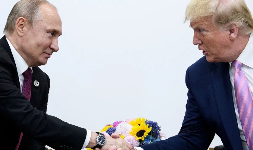 Trump habló con Putin y le aconsejó no intensificar la guerra de Ucrania