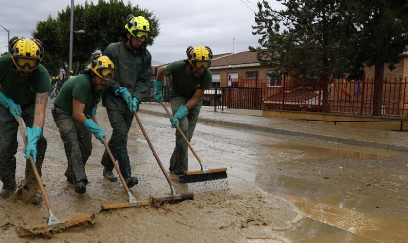 Última hora de la DANA en Andalucía, en directo: alerta roja en Málaga, naranja en Granada y amarilla en Sevilla y Córdoba por fuertes lluvias