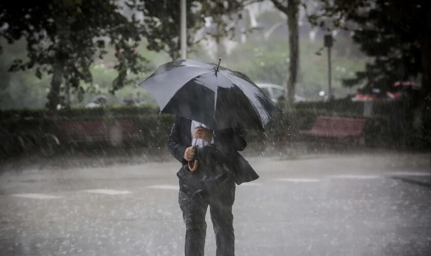 Una nueva DANA podría golpear a partir del miércoles las zonas afectadas por las inundaciones en Valencia y Aemet pide "mucha precaución"