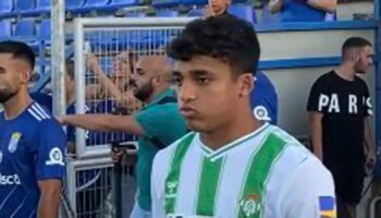 Una nueva lesión de rodilla puede truncar el sueño de Omar Sayed Moawad con el Betis