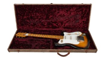 George Harrison spielte in den Anfangsjahren der Beatles viel auf dieser E-Gitarre. Foto: Julien's Auctions/dpa