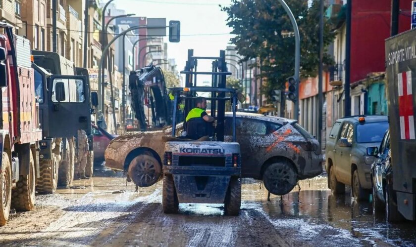 Vetado el acceso en coche y a pie a la zona cero de la DANA por lluvias durante este domingo