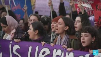 Violences faites aux femmes : appel à manifester de 400 organisations