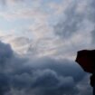 In NRW wird das Wetter regnerisch und windig. (Symbolbild) Foto: Martin Gerten/dpa