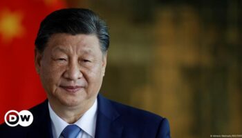 Xi Jinping visits Morocco, meets crown prince