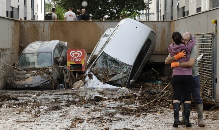 ¿Por qué en Valencia si llueve sacan el coche del garaje?