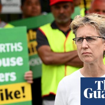 ‘Treating workers like robots’: Woolworths blamed for empty supermarket shelves as warehouse strikes continue