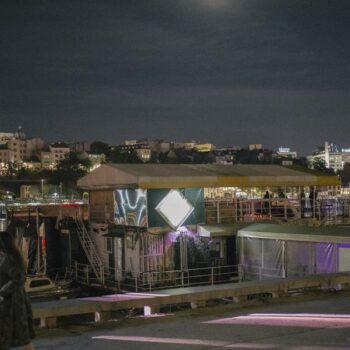 À Belgrade, les barges festives coulent à petits flots