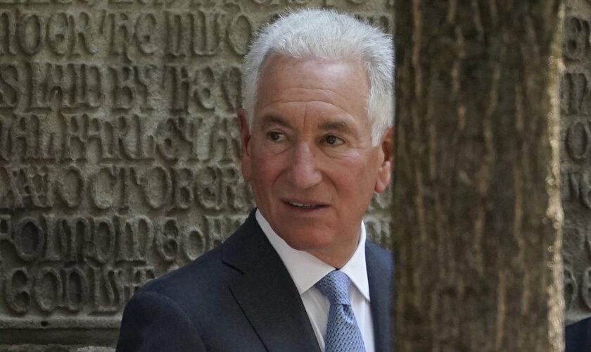 Nouvel ambassadeur des Etats-Unis en France : Trump nomme Charles Kushner… le père de son gendre