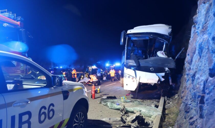 Two dead and more than 30 injured after coach crashes in Pyrenees