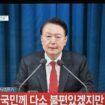 Le président sud-coréen Yoon Suk Yeol s'exprime à la télévision le 3 décembre 2024 après avoir déclaré la loi martiale