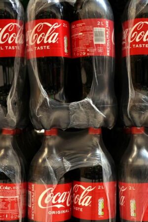 Coca-Cola revoit à la baisse ses ambitions en matière de lutte contre la pollution plastique