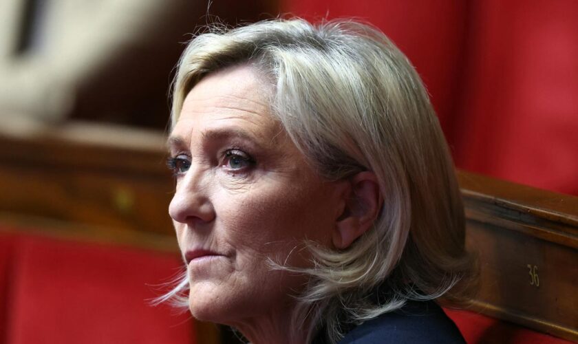 Pourquoi Marine Le Pen censure Barnier : le retour de la loi du père