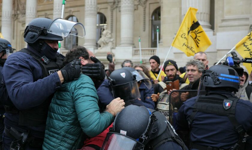 Des agriculteurs de la Confédération paysanne interpellés, elle dénonce le « 2 poids, 2 mesures » par rapport à la FNSEA