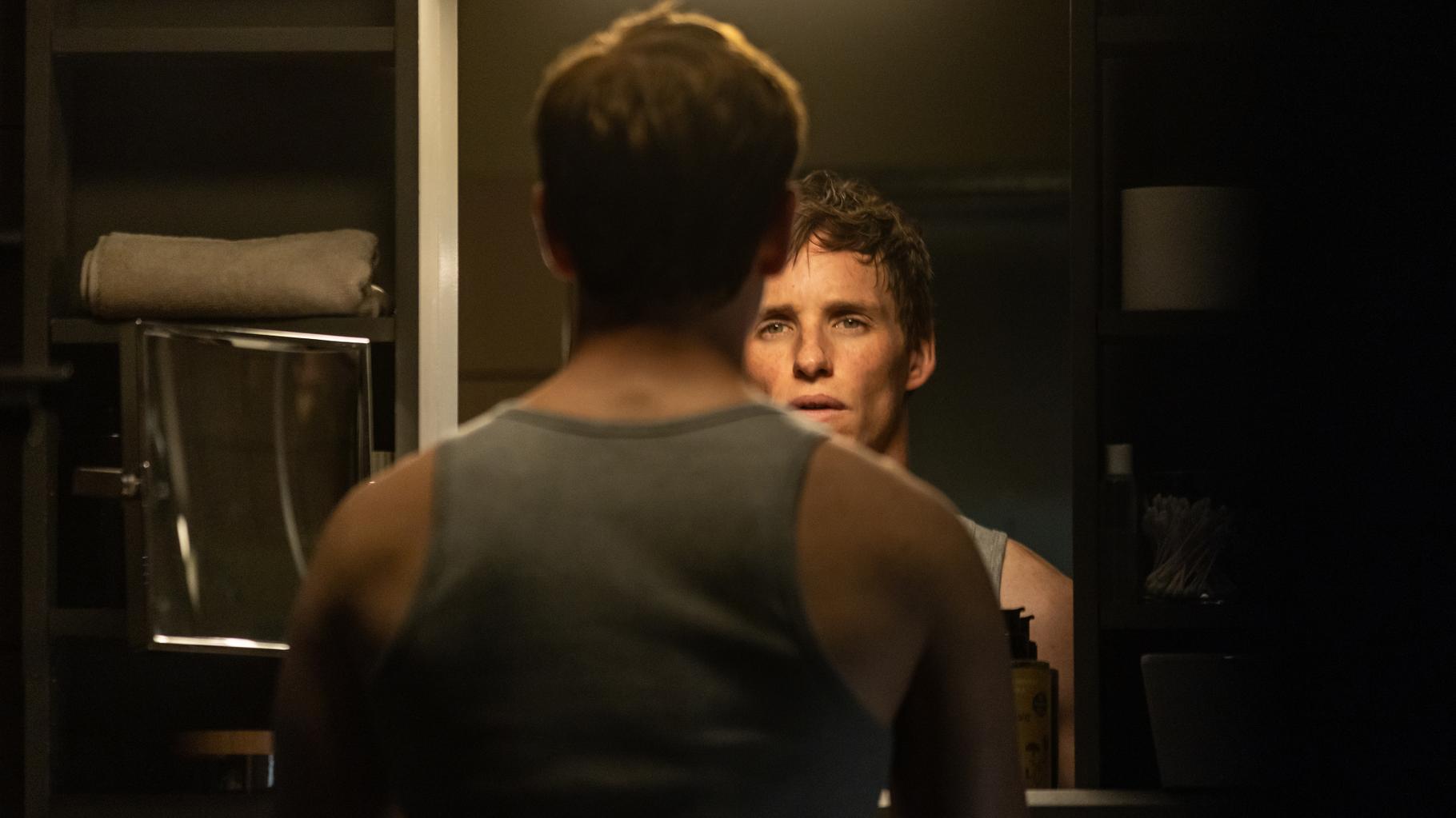 Dans la série « The Day of the Jackal » , Eddie Redmayne incarne un parfait tueur à gages