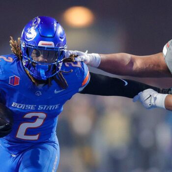 Heisman hopeful Ashton Jeanty points to his faith after playoff-bound Boise State wins Mountain West title