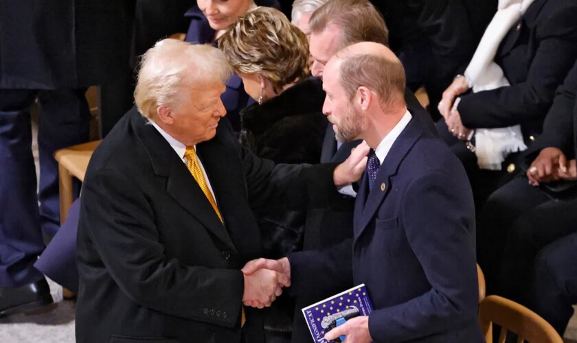 Trump welcomed by world leaders at Notre Dame reopening ceremony in 'presidential' fashion