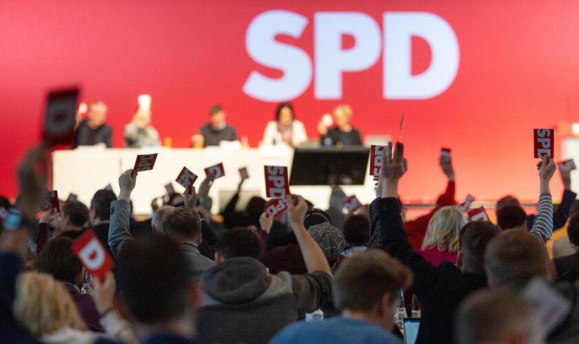 Thüringen: Thüringer SPD stimmt für Koalition mit CDU und BSW