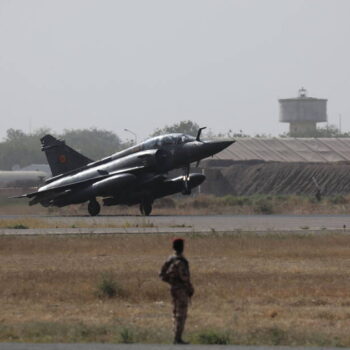 Tchad : les avions de chasse français quittent le pays