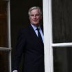 Le Premier ministre français Michel Barnier après une réunion avec les chefs des groupes parlementaires à l'hôtel Matignon, à Paris, le 26 novembre 2024