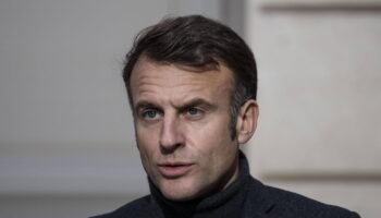 Nouveau Premier ministre, en direct : Macron rencontre un favori à Matignon avant de trancher