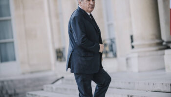 EN DIRECT - Nouveau Premier ministre : François Bayrou va être reçu à l’Elysée en début de matinée