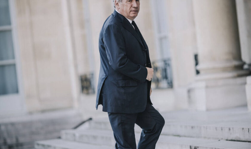 EN DIRECT - Nouveau Premier ministre : François Bayrou va être reçu à l’Elysée en début de matinée