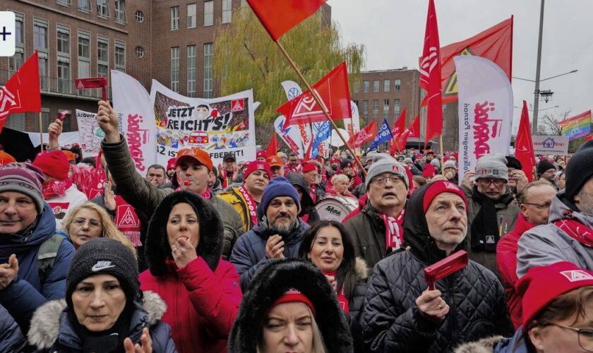 Arbeitskampf im VW-Konzern – wie steht es um die Autobranche?