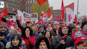 Arbeitskampf im VW-Konzern – wie steht es um die Autobranche?