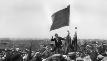 1914. Pourquoi ont-ils lâché Jaurès ?