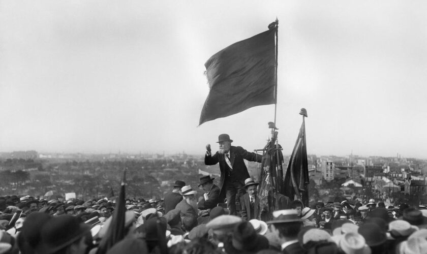 1914. Pourquoi ont-ils lâché Jaurès ?