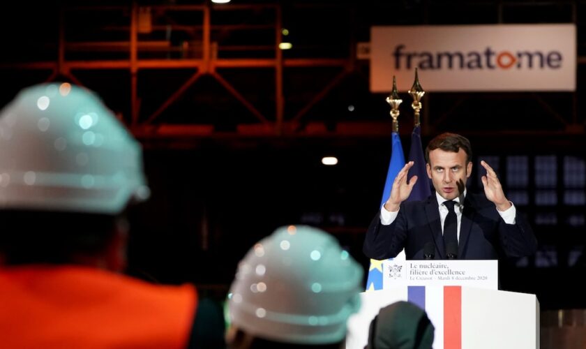 Emmanuel Macron à l'usine Framatome, au Creusot, le 8 décembre 2020