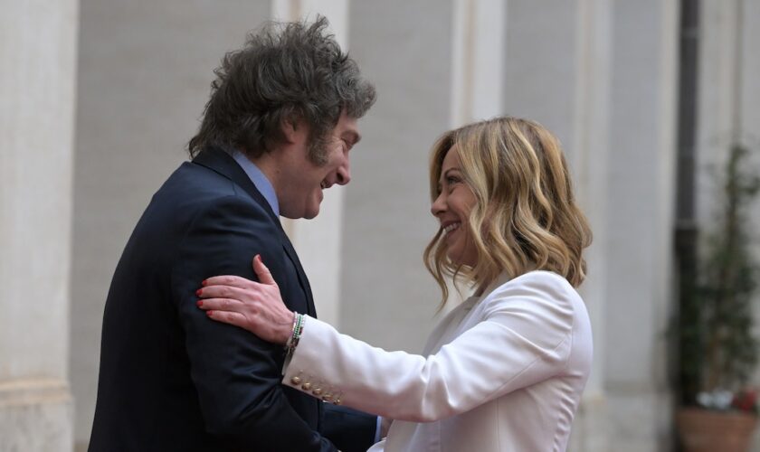 La Première ministre italienne Giorgia Meloni et le président argentin Javier Milei au palais Chigi, le 12 février 2024 à Rome