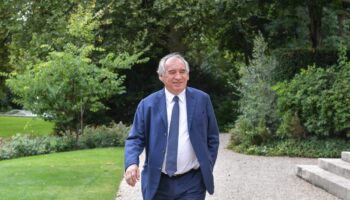 François Bayrou nommé Premier ministre par Emmanuel Macron