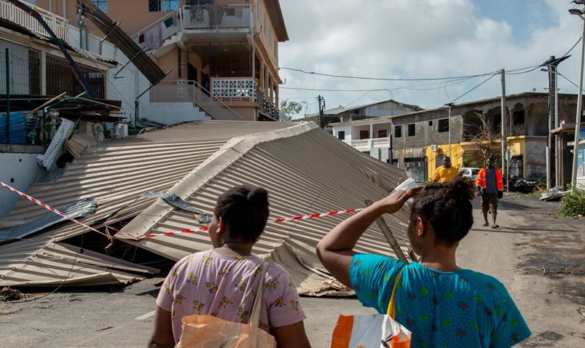 EN DIRECT - Cyclone Chido à Mayotte : l’hôpital est «très endommagé» et les centres médicaux sont «inopérants»