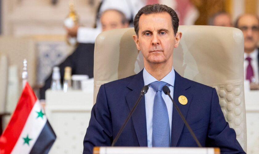 Bachar El-Assad à Riyad, en Arabie saoudite, lors d'un sommet des pays arabes consacré à la bande de Gaza, le 11 novembre 2023.