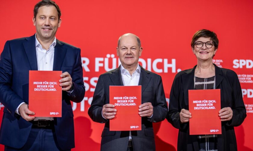 Klingbeil, Scholz und Esken stellen SPD-Wahlprogramm vor