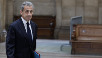 Nicolas Sarkozy définitivement condamné à un an sous bracelet électronique dans l'affaire des écoutes