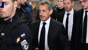 Früherer Präsident: Sarkozy zu einem Jahr elektronischer Fußfessel verurteilt