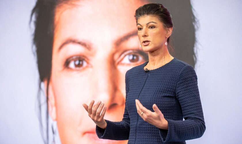 Bundestagswahlkampf: Sahra Wagenknecht nennt Wladimir Putin "Verbrecher"