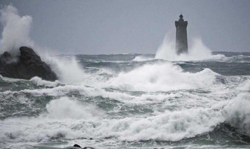 Vents tempétueux, neige... La dépression Enol s’abat sur la France, six départements en vigilance orange